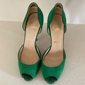 Christian Louboutin peep toe pumps size 39.